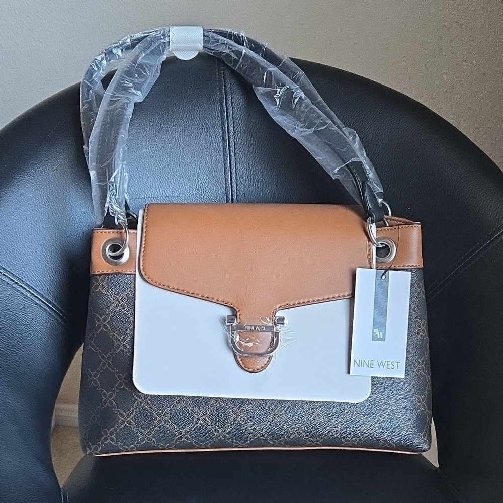 Nine West Tan, White, and Black Shoulder Bag